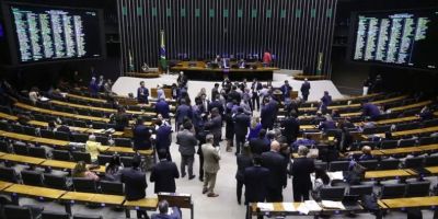 Câmara aprova projeto que amplia número de deputados federais