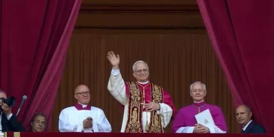 Norte-americano Robert Prevost, de 69 anos, é o novo papa da Igreja Católica