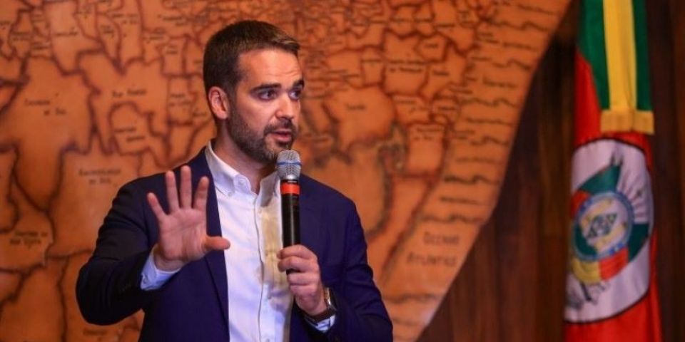 Eduardo Leite, atual governador do RS, deixa o PSDB