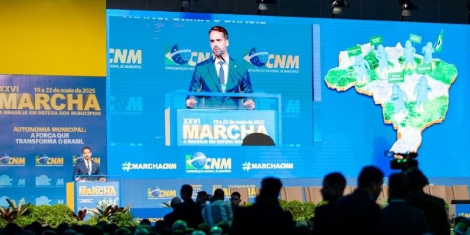 Eduardo Leite defende mais autonomia e protagonismo para os municípios