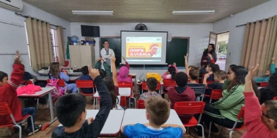 Secretaria da Agricultura do RS realiza atividades de educação sanitária na região do foco de gripe aviária