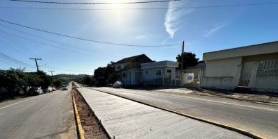Canteiros centrais da Rua Major João Meireles começam a ser construídos em Camaquã