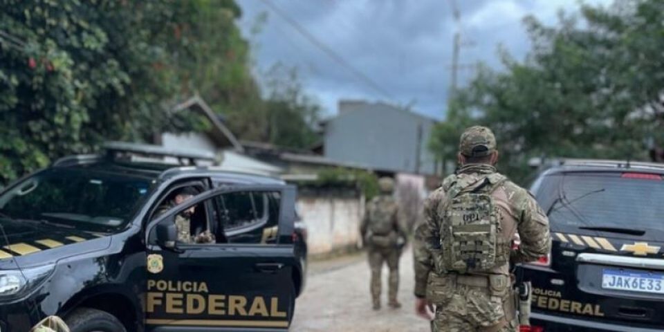 Oito pessoas são presas em ação contra tráfico internacional de drogas em aeroportos