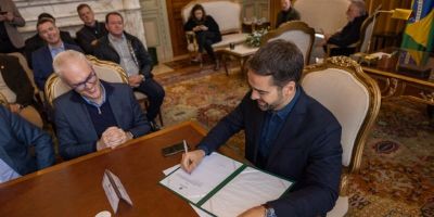 Eduardo Leite assina decreto estadual que regulamenta conservação e uso sustentável do bioma Pampa
