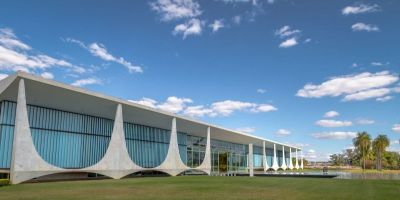 Palácio da Alvorada receberá usina de energia solar para abastecimento próprio