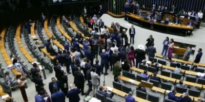 Congresso derruba veto e pensão para vítimas da zika é retomada