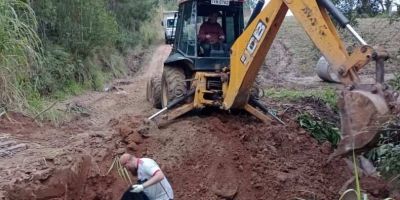 Prefeitura de Camaquã recupera estradas e pontes danificadas pelas fortes chuvas no interior