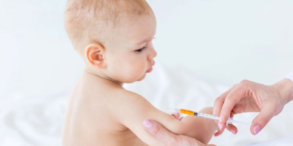 Mudança na vacinação contra a meningite passa a valer a partir desta terça (1º)