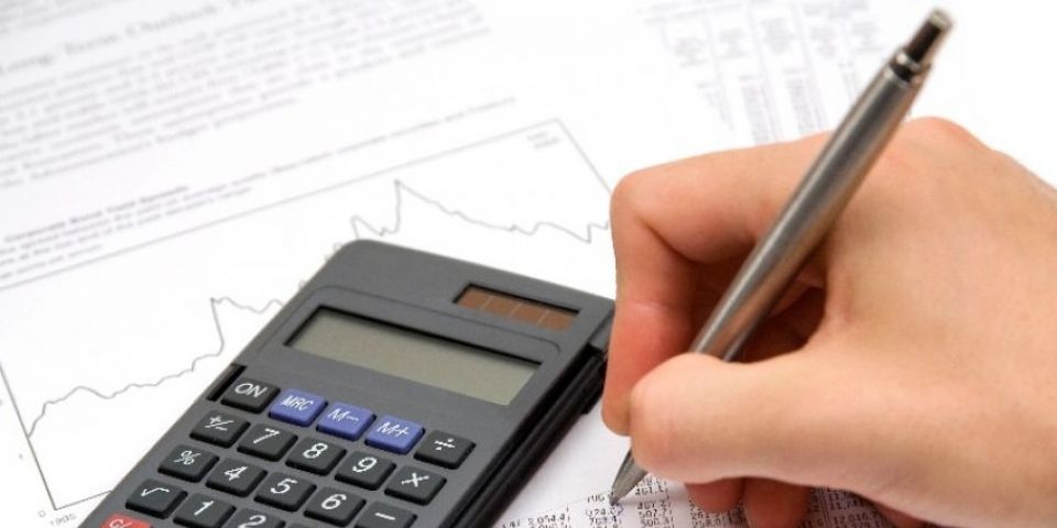 Indústria cai 0,5% em maio e recua pelo segundo mês seguido