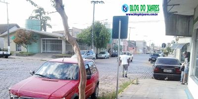 Motorista avança preferencial e causa acidente no centro de Camaquã