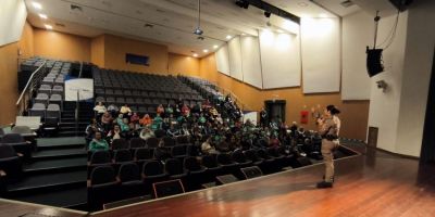 Brigada Militar realiza palestra sobre prevenção à violência contra idosos para grupo Maturidade Ativa do Sesc em Camaquã