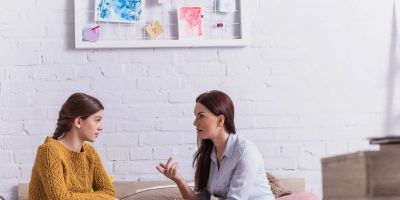 Menstruação sem tabu: especialista fala sobre como educar filhas e adolescentes sobre o próprio corpo