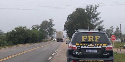 Pelotense de 19 anos morre após colisão entre motocicleta e caminhão na BR-293