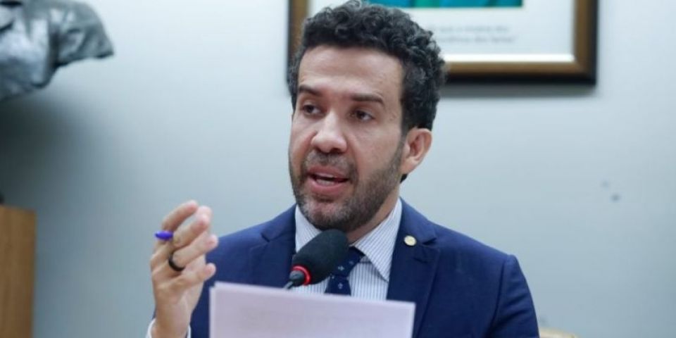 Janones é suspenso por três meses em Conselho de Ética da Câmara