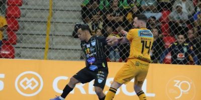 Vélez Camaquã sai na frente do placar, mas sofre virada para Magnus pela LNF