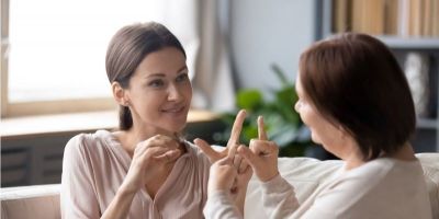 Libras: cinco razões para aprender a linguagem de sinais
