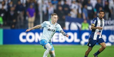 Grêmio anuncia venda do lateral-direito Igor Serrote, de 20 anos