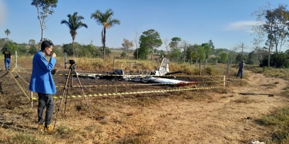 VÍDEO: Blog do Juares acompanha acidente aéreo que matou piloto carbonizado em MT
