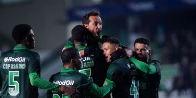 Taliari e Babi marcam e Juventude vence o Corinthians em Caxias do Sul