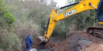 Prefeitura de Camaquã realiza melhorias no sistema de drenagem do bairro Loteamento Jardim das Flores