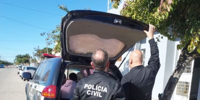 Dois jovens são presos por tráfico de drogas em São Lourenço do Sul