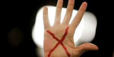 Violência digital contra mulheres atinge níveis alarmantes