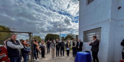 Associações rurais de Cristal recebem implementos agrícolas