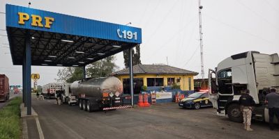 PRF flagra menor de idade conduzindo carreta de transporte de produtos perigosos em Eldorado do Sul