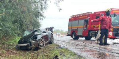 Homem morre após perder controle de Porsche na BR-386