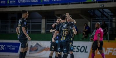 Vélez Camaquã vence Cruzeiro por 5 a 2 em jogo da LNF