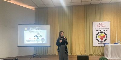 Delegada da PC de Camaquã participa de encontro com conselheiros tutelares em São Lourenço do Sul