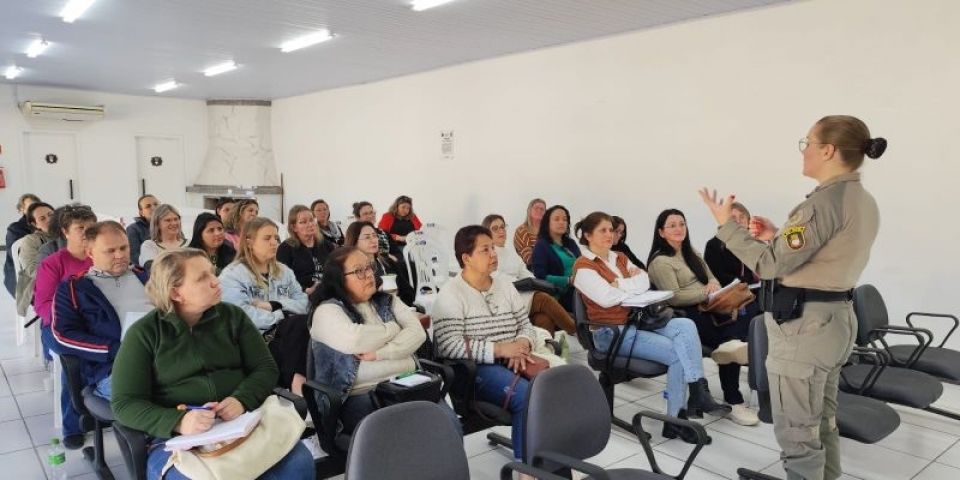 Palestra com foco na segurança escolar é realizada em São Lourenço do Sul