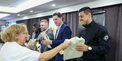 Apenados de Charqueadas (RS) produzem ecobags em produção artesanal