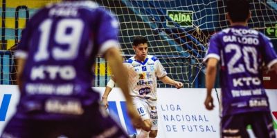 Vélez Camaquã é goleado por 5 a 1 pelo Foz Cataratas pela LNF 2025