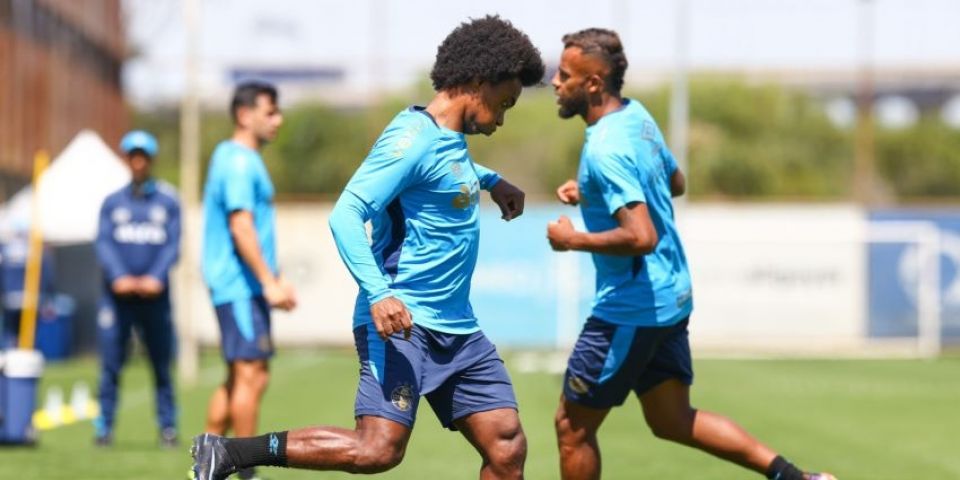 Em busca de afirmação, Grêmio recebe o Vitória neste domingo pelo Brasileirão