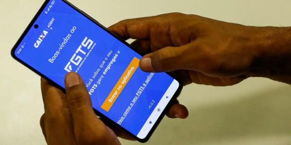 Governo federal restringe antecipação de saque-aniversário do FGTS