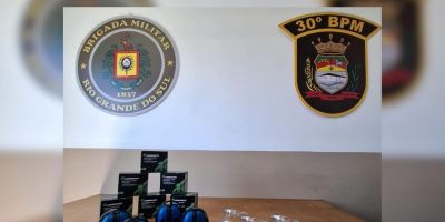 30º BPM recebe doação de óculos de proteção e abafadores