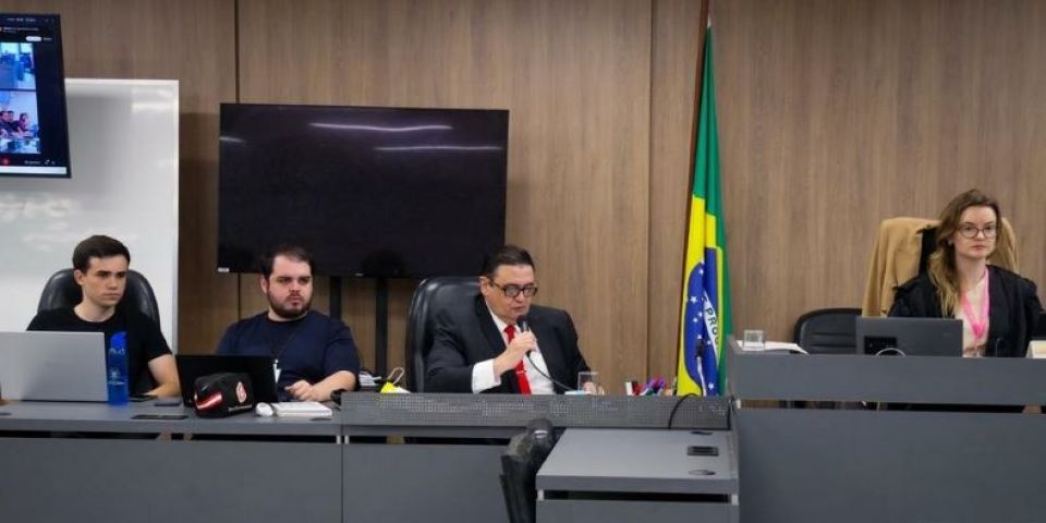 Ex-líder de torcida organizada é condenado a 13 anos de prisão por tentativa de homicídio dentro do Beira-Rio, em Porto Alegre