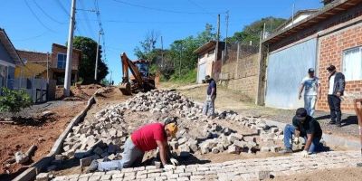 Prefeitura de Camaquã dá início a obra de calçamento das ruas do bairro Bom Sucesso
