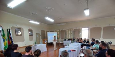 Diretores das escolas municipais de Camaquã alinham detalhes da avaliação do Saeb