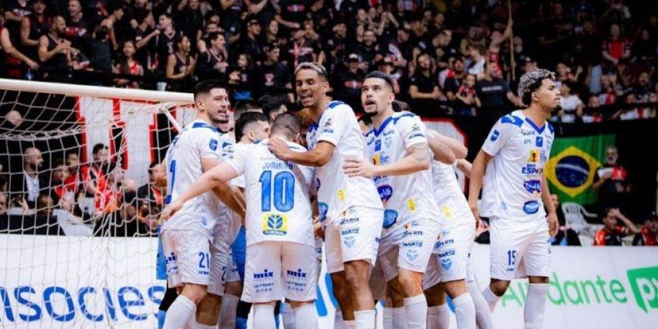 Vélez Camaquã empata em 2 a 2 com o Joinville e se despede da LNF 2025