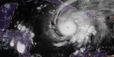 Furacão atinge categoria 5 e ameaça países do Caribe com ventos de 260 km/h