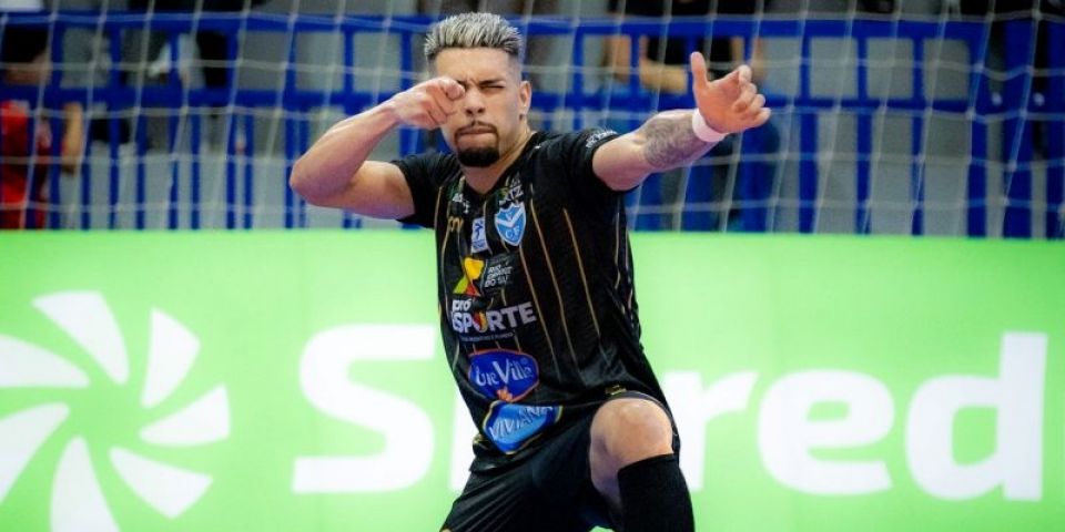 Vélez Camaquã goleia o Soberano e está na semifinal do Gauchão Série B