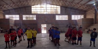 Brigada Militar promove 2º Torneio de Futebol de Salão para alunos do Proerd em Tapes