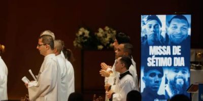 Missa de 7º dia homenageia policiais mortos em operação no RJ