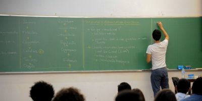 Cristal aprova projeto que autoriza feriado escolar no Dia do Professor