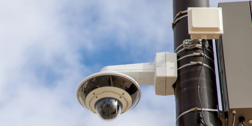 Vereador propõe parceria público-privada para monitorar áreas públicas em Arambaré