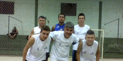 Para brincar, a equipe Proerd Arambaré de Futsal continua vencendo seus adversários