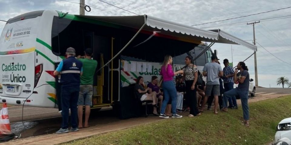 Governo gaúcho auxilia vítimas do tornado no Paraná com atendimento social 