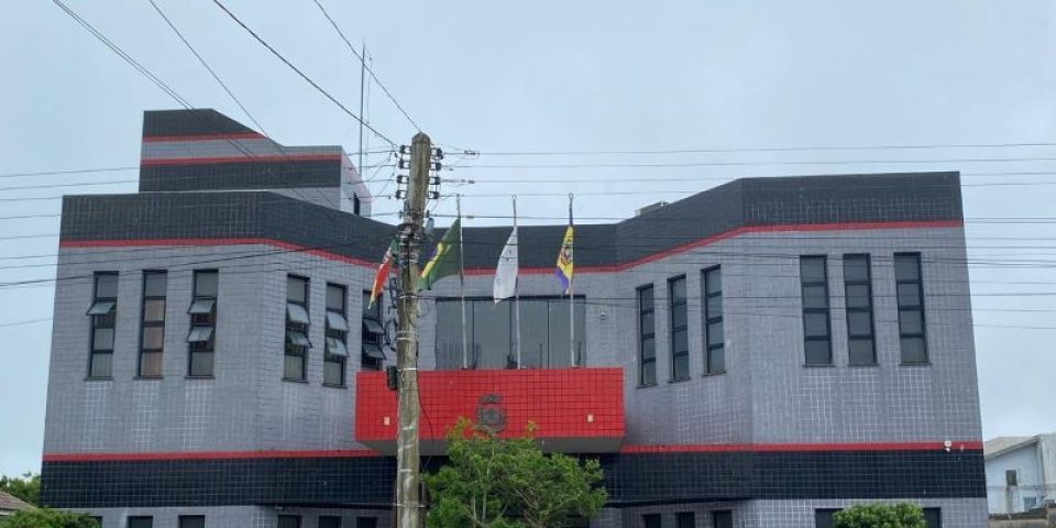Câmara de Tapes propõe extinguir cargo de Auxiliar Legislativo em reestruturação do quadro de pessoal
